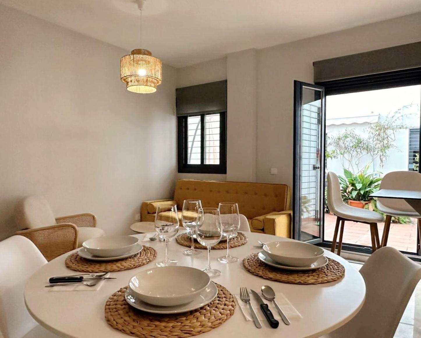 Apartamento-Pension El Trianero Junto Al Rio Sevilla Exterior foto